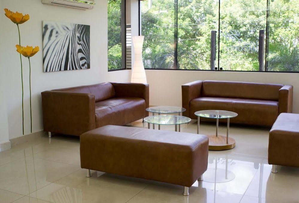 Terrazas Del Sol Apart-Hotel Lambare Екстер'єр фото