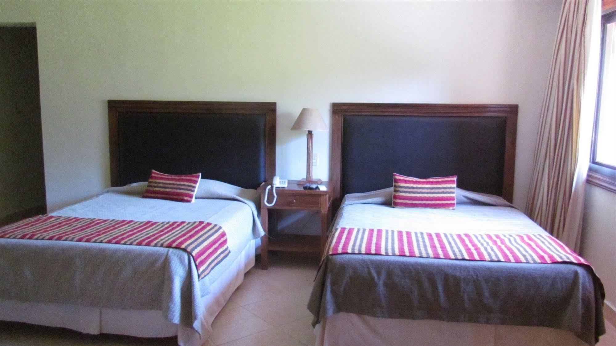 Terrazas Del Sol Apart-Hotel Lambare Екстер'єр фото