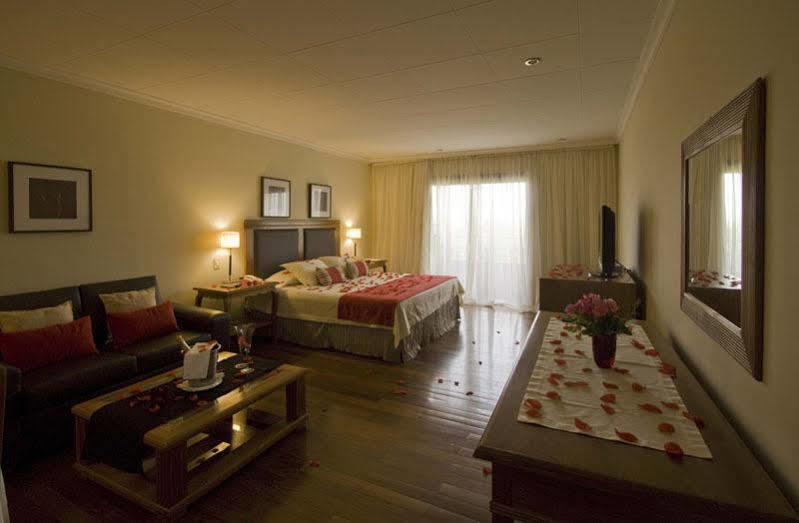 Terrazas Del Sol Apart-Hotel Lambare Екстер'єр фото